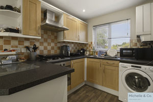 Kitchen- click for photo gallery